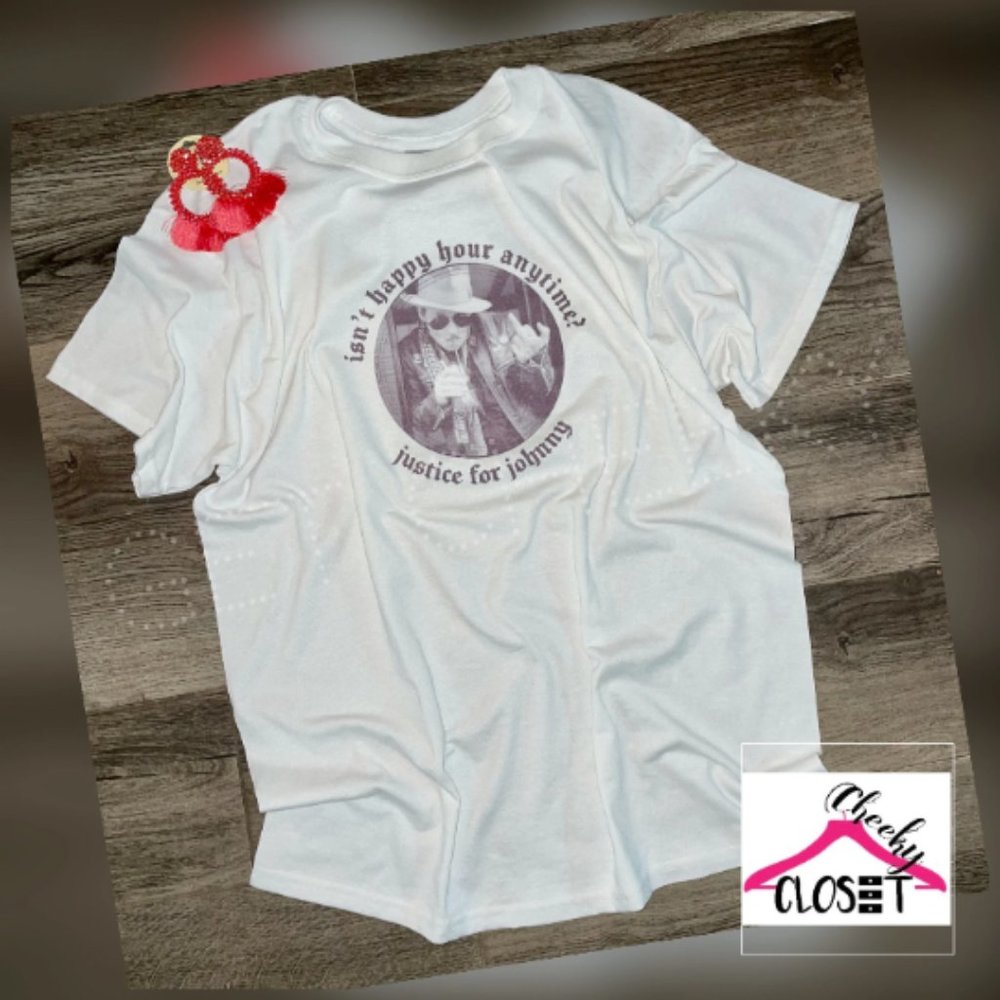 Johnny Depp tee Isn't happy hour anytime? Justice for Johnny Amber Heard size L
